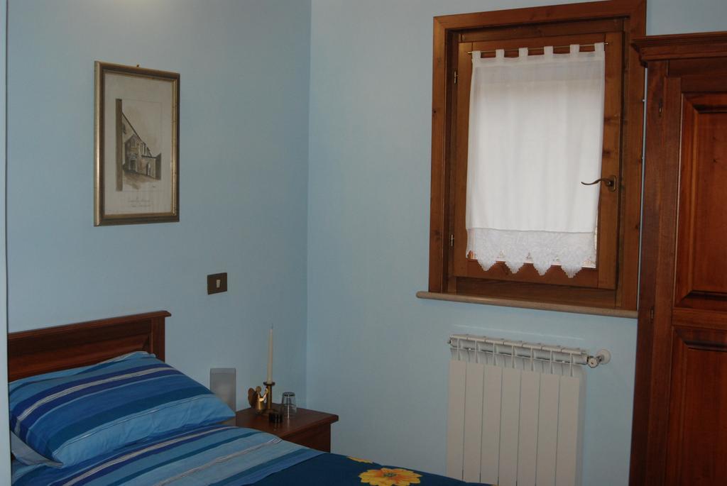 Casa Mariu Hotel Sala Consilina Habitación foto